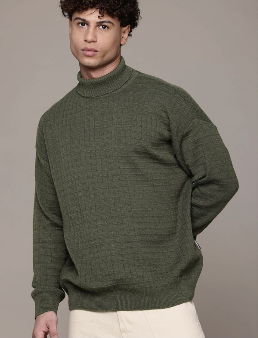Turtle Neck sweatshirt