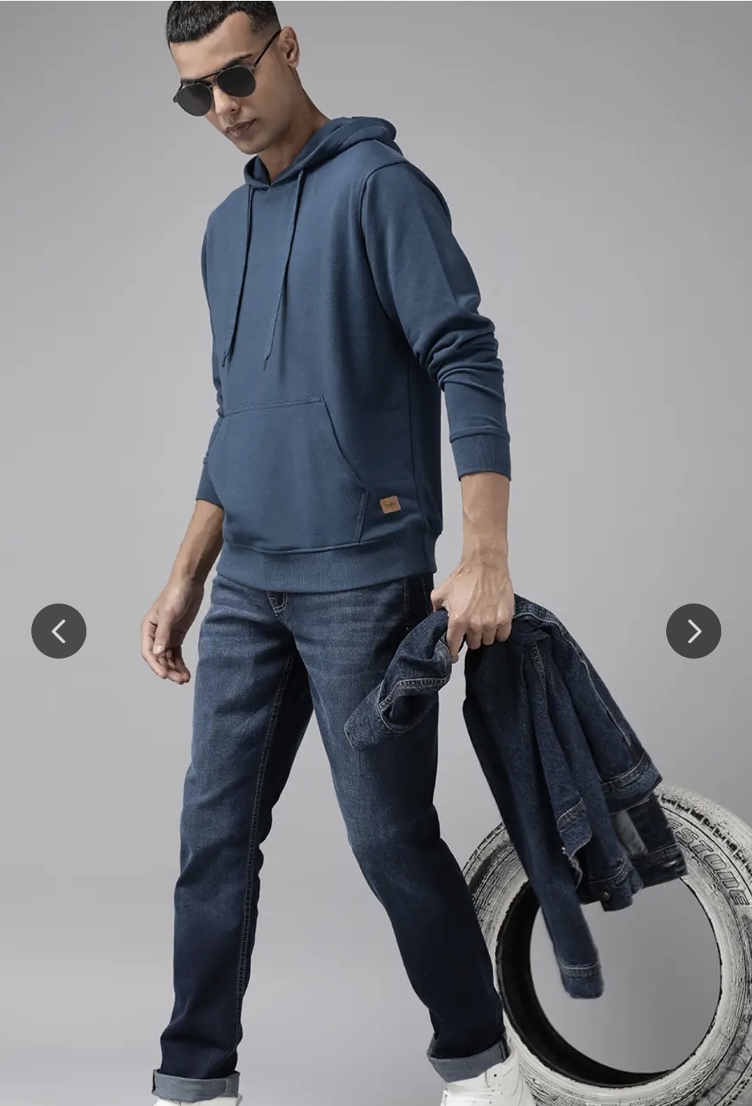 Roadster men solid blue hoodie