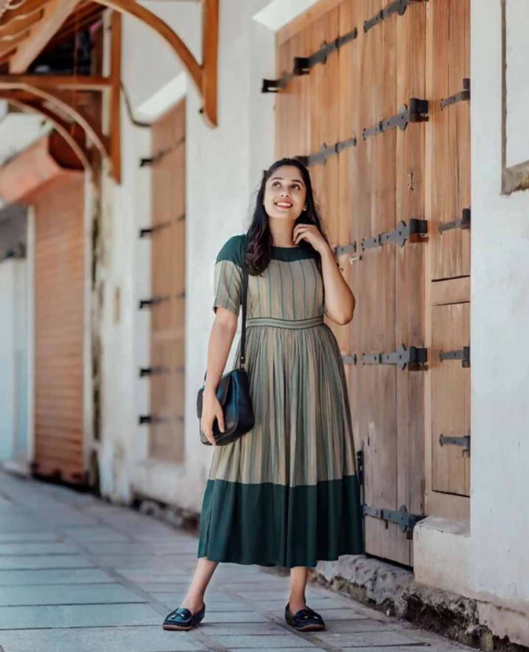 LAKROORY Women Printed Viscose Rayon Anarkali Kurta (Green)