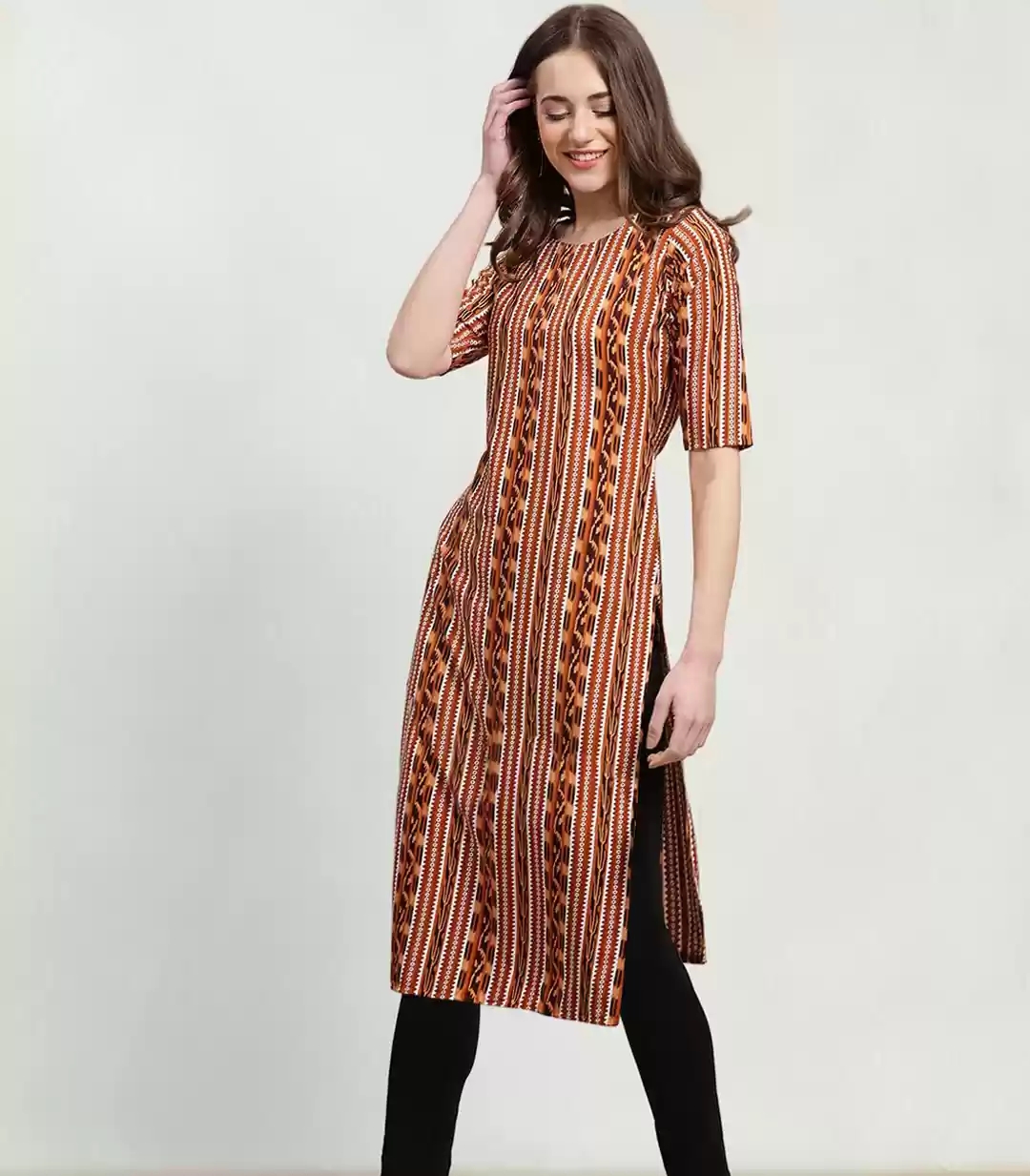 Geometric Printed Round Neck Straight Kurta
